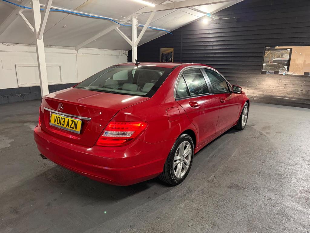 Used Mercedes-Benz C Class 2013 for sale - 77631504: Photo 11