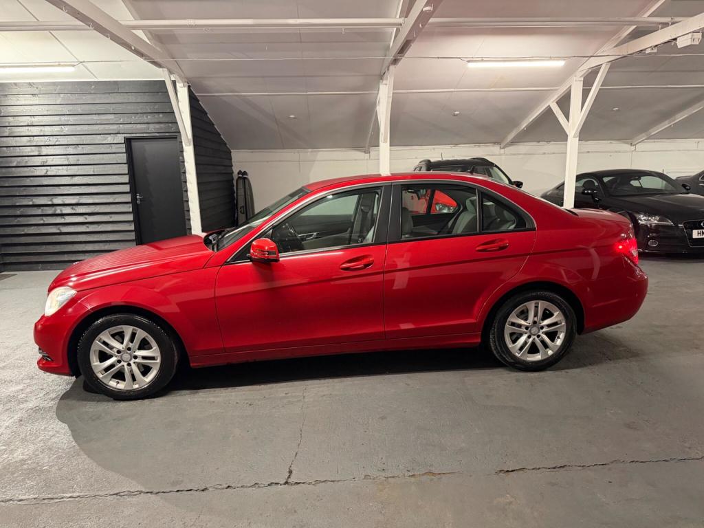 Used Mercedes-Benz C Class 2013 for sale - 77631504: Photo 8