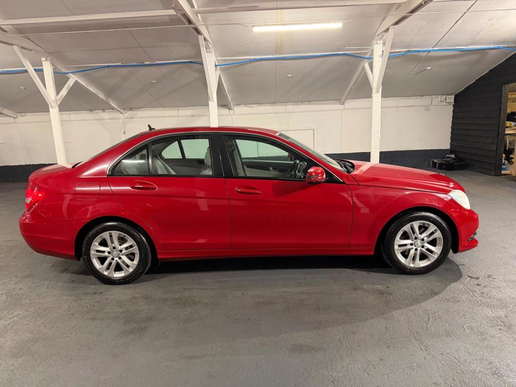 Used Mercedes-Benz C Class 2013 for sale - 77631504: Photo 9