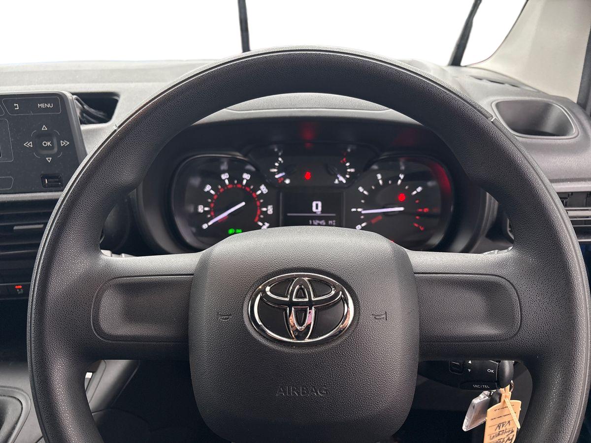 Used Toyota ProAce 2021 for sale - 76773112: Photo 13