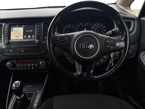 Used Kia Carens 2017 for sale - 76344025: Photo 12