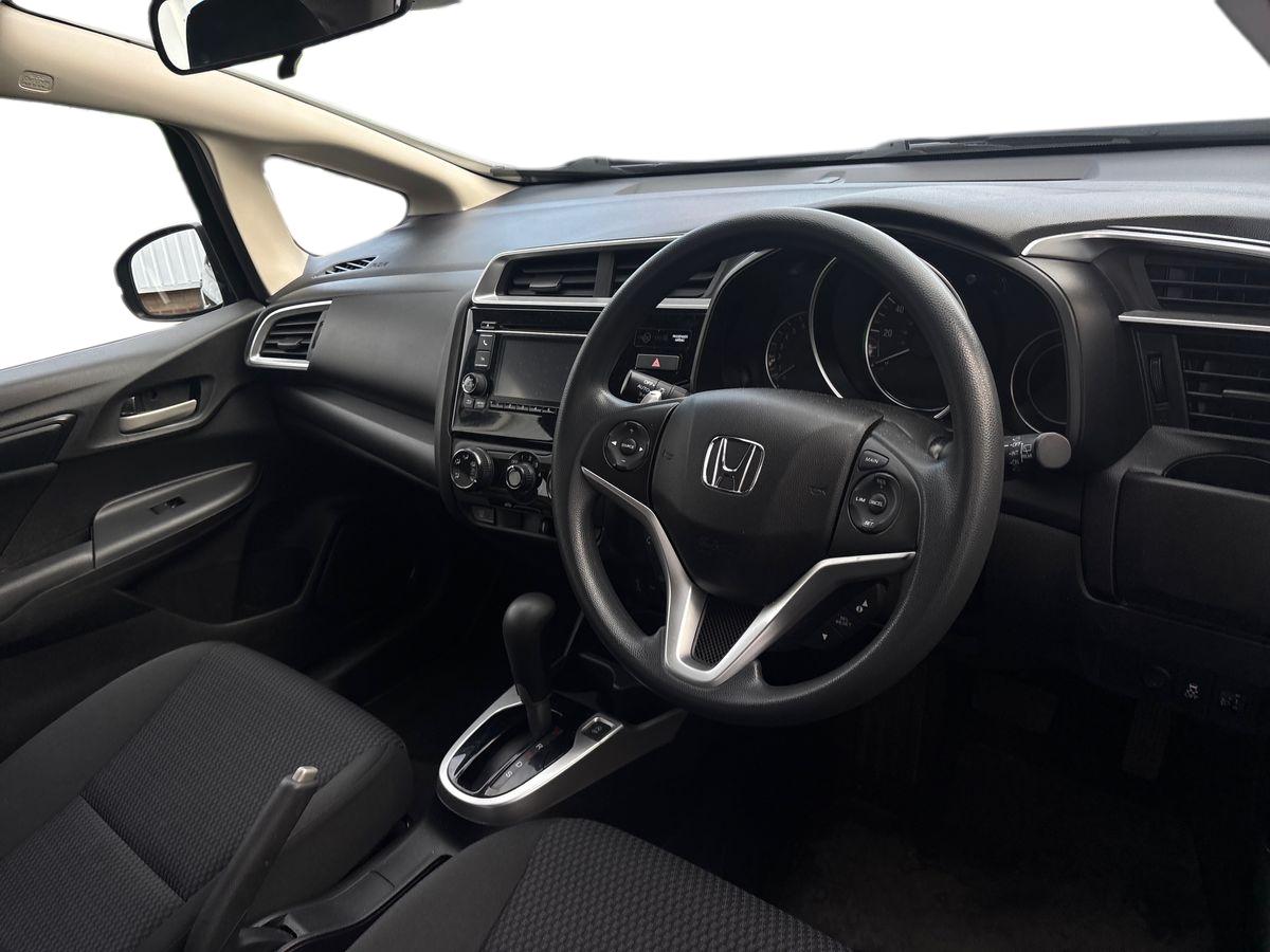 Used Honda Jazz 2019 for sale - 76154827: Photo 10