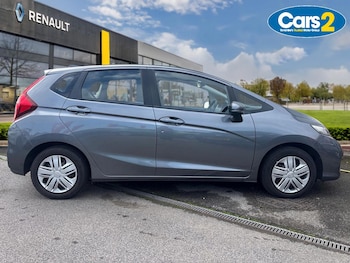 Used Honda Jazz 2019 for sale - 76154827: Photo 2