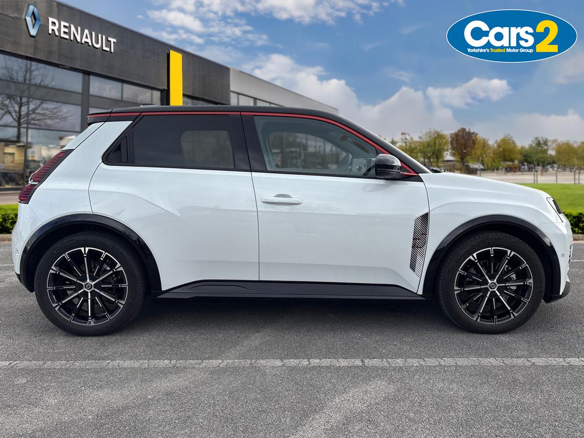 Used Renault 5 2025 for sale - 78049778: Photo 2