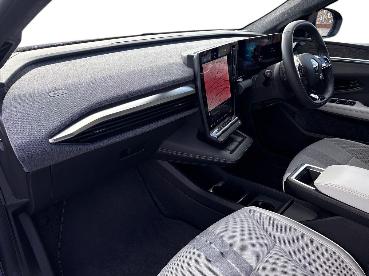 Used Renault Scenic E-Tech 2024 for sale - 78049669: Photo 15