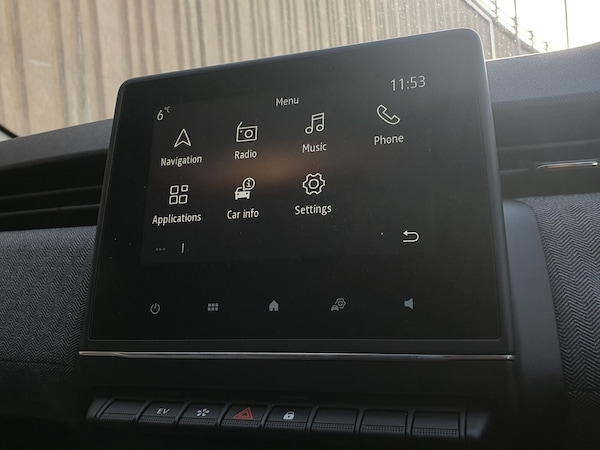 Used Renault Clio 2024 for sale - 75471292: Photo 31