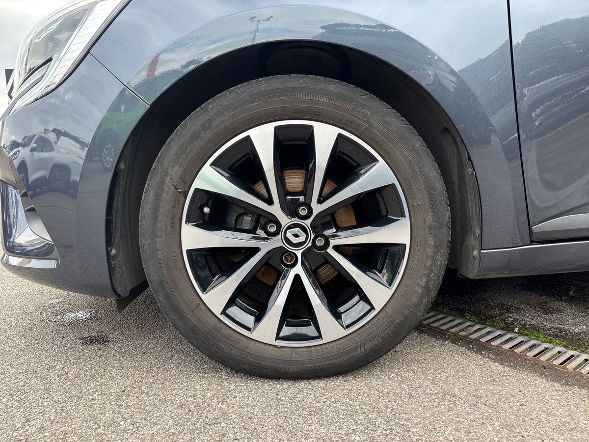 Used Renault Clio 2022 for sale - 76168640: Photo 9