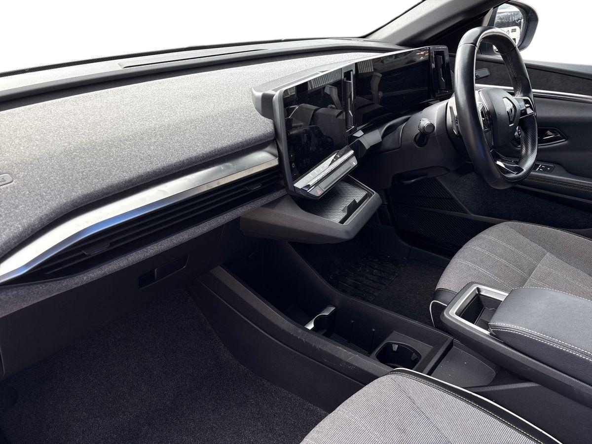 Used Renault Megane E Tech 2023 for sale - 77885349: Photo 15