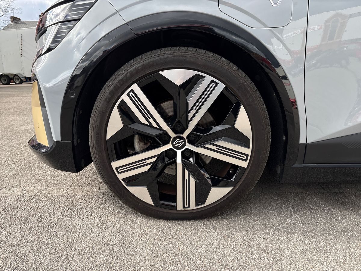 Used Renault Megane E Tech 2023 for sale - 77885349: Photo 9