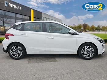 Used Hyundai i20 2023 for sale - 79503414: Photo