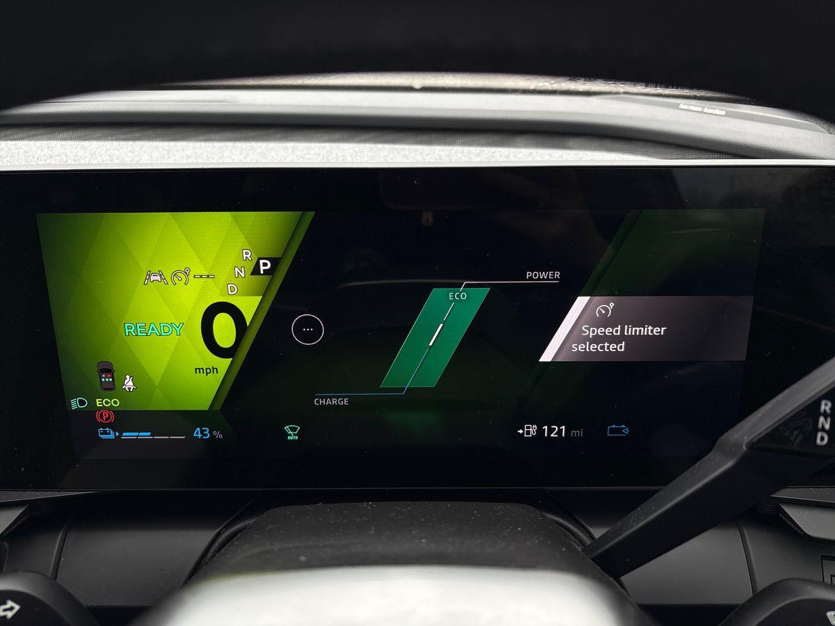 Used Renault Scenic E-Tech 2024 for sale - 76773149: Photo 14