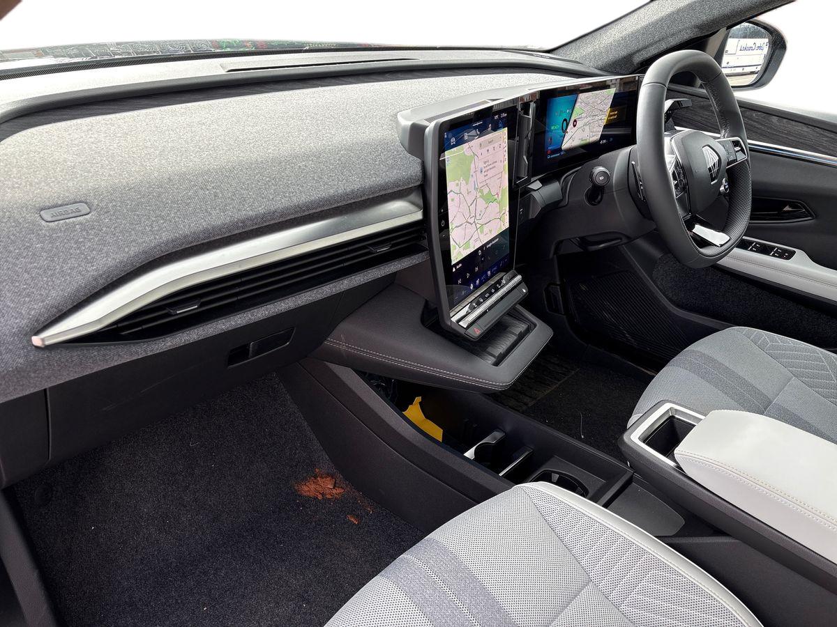 Used Renault Scenic E-Tech 2025 for sale - 77942070: Photo 15