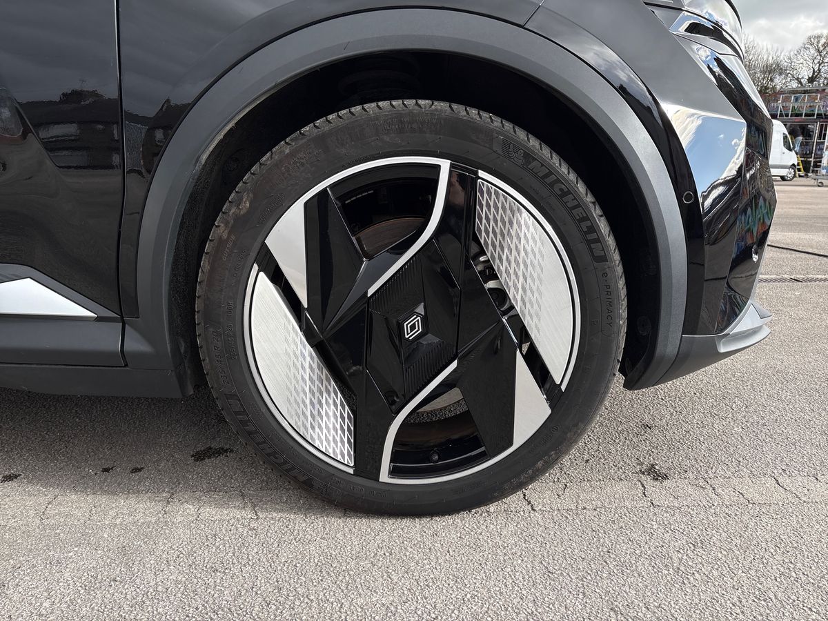 Used Renault Scenic E-Tech 2025 for sale - 77942070: Photo 9