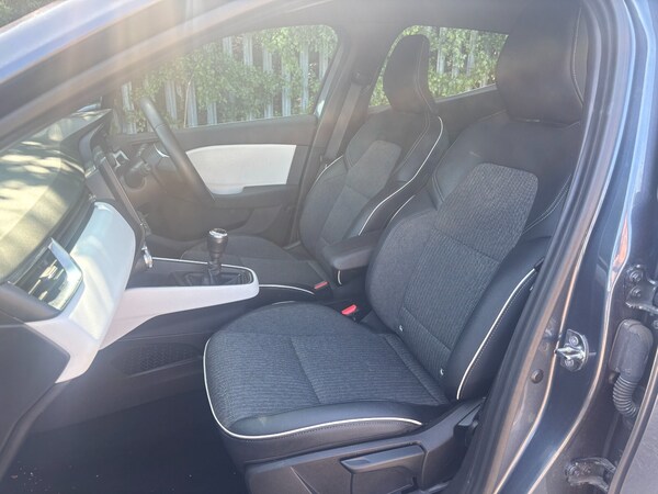 Used Renault Clio 2022 for sale - 75618617: Photo 10