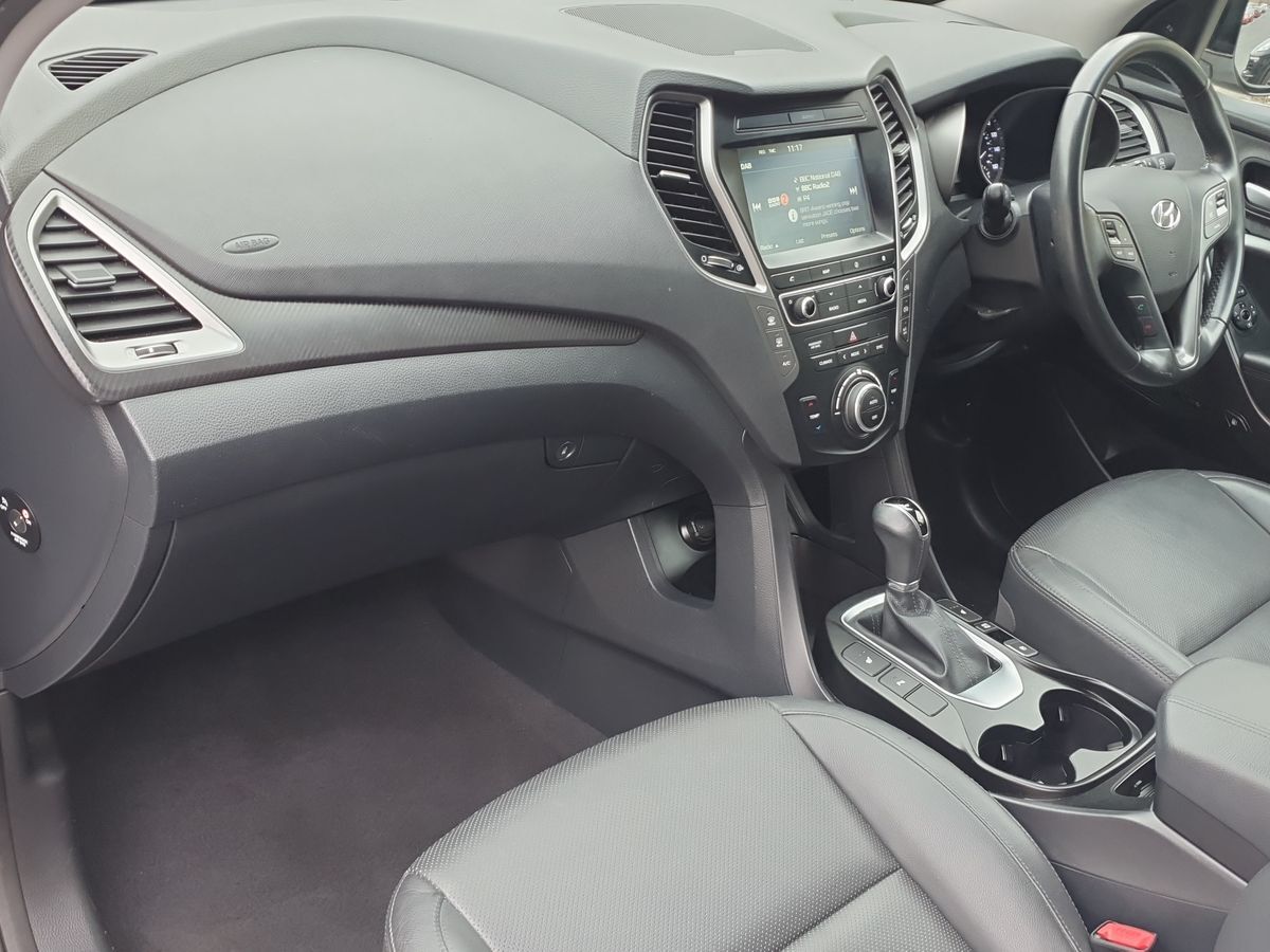 Used Hyundai Santa Fe 2018 for sale - 76948301: Photo 14