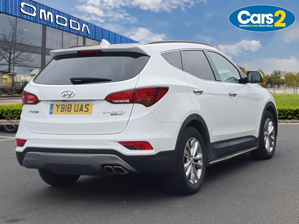 Used Hyundai Santa Fe 2018 for sale - 76948301: Photo 3