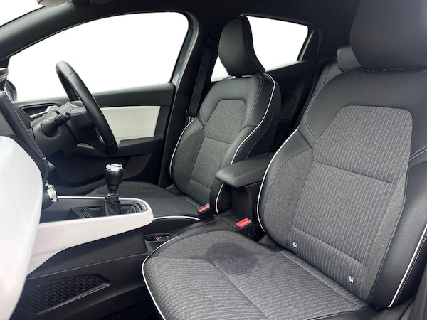 Used Renault Clio 2022 for sale - 76312138: Photo 16