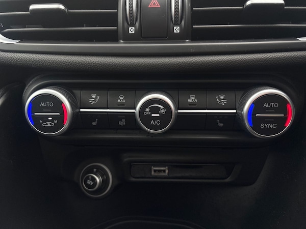 Used Alfa Romeo Giulia 2022 for sale - 76154671: Photo 21
