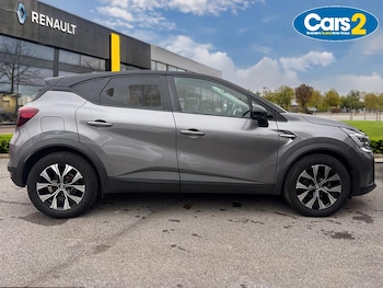 Used Renault Captur 2022 for sale - 76344080: Photo