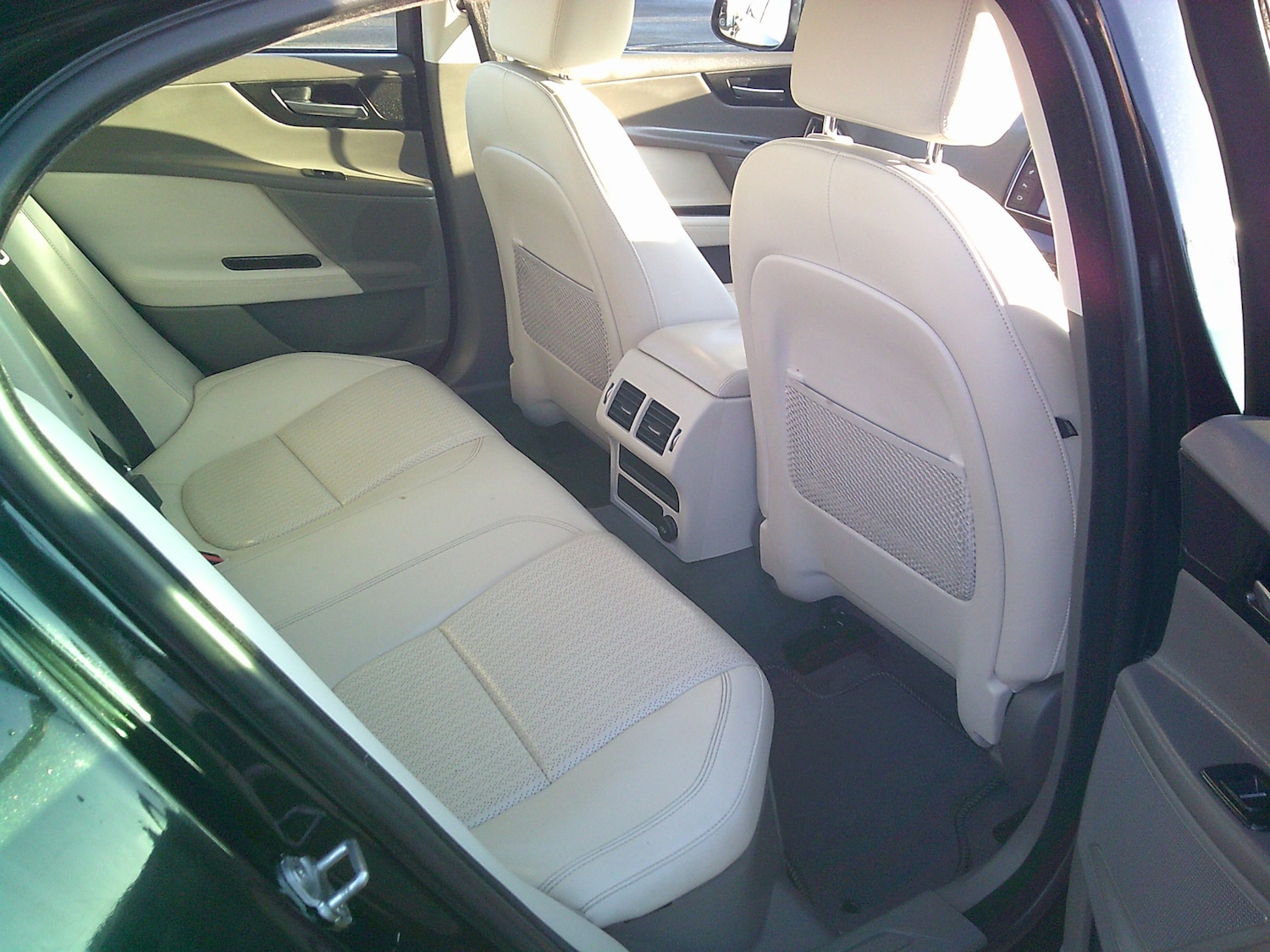 Used Jaguar XE 2017 for sale - 77196666: Photo 15