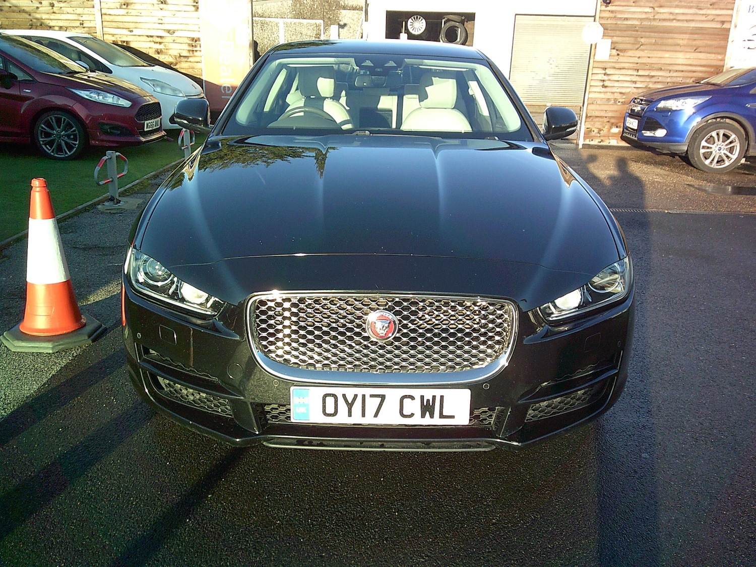 Used Jaguar XE 2017 for sale - 77196666: Photo 4