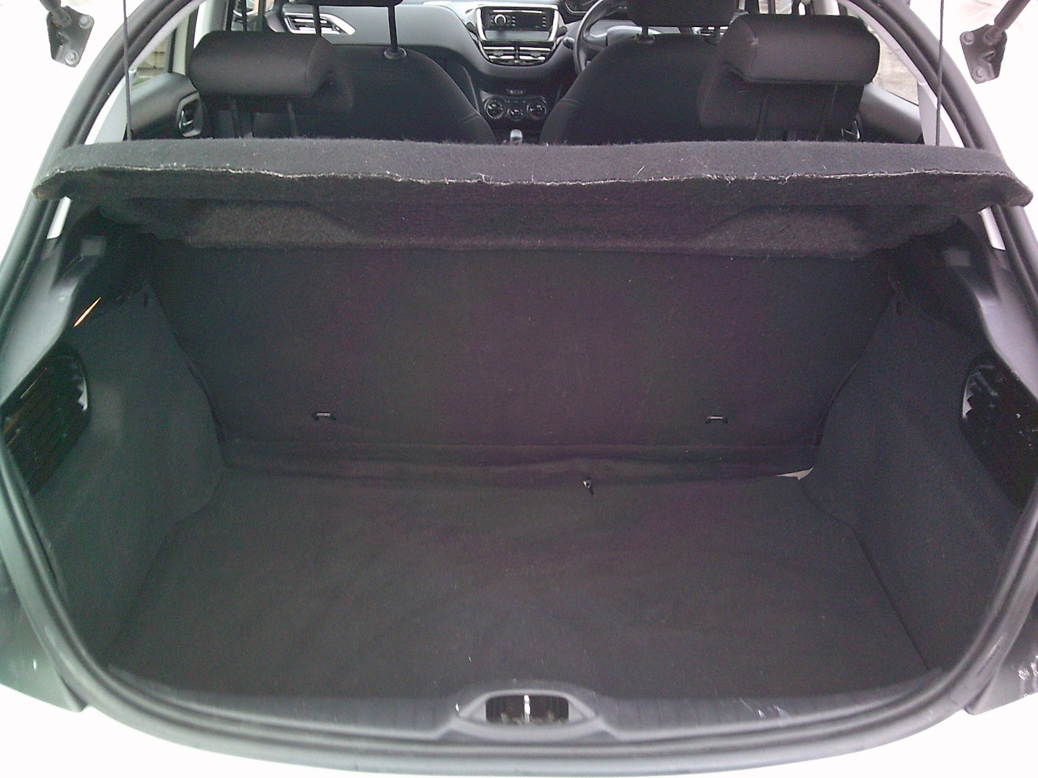 Used Peugeot 208 2016 for sale - 76320596: Photo 15