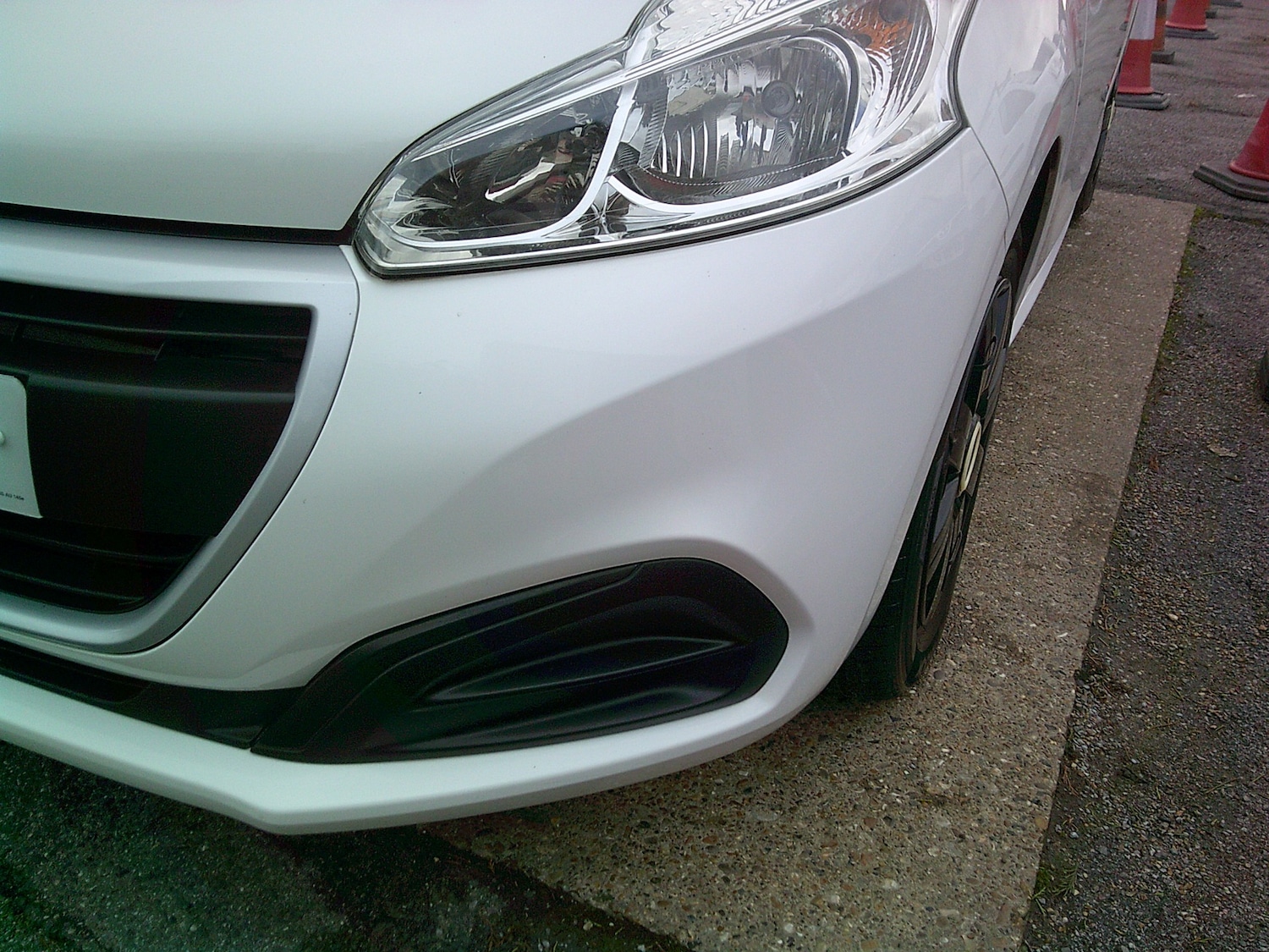 Used Peugeot 208 2016 for sale - 76320596: Photo 18