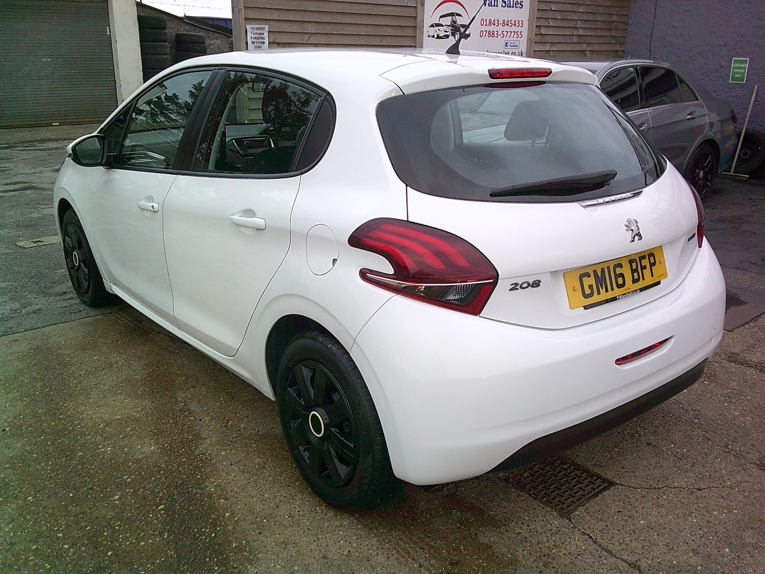 Used Peugeot 208 2016 for sale - 76320596: Photo 8