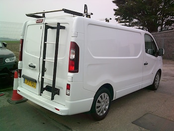 Used Vauxhall Vivaro 2017 for sale - 77774884: Photo