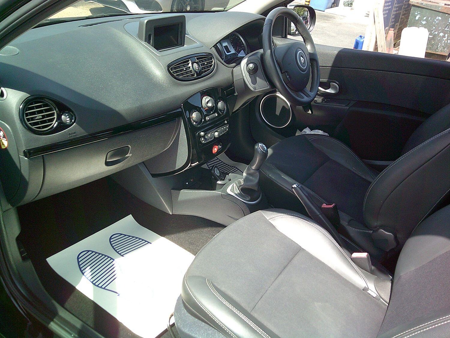 Used Renault Clio 2012 for sale - 77731167: Photo 14