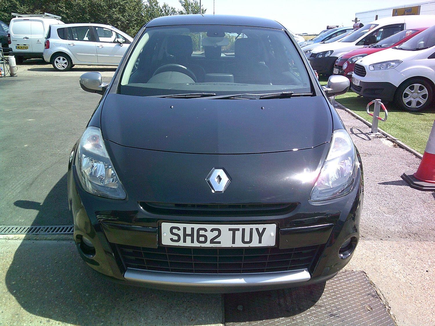 Used Renault Clio 2012 for sale - 77731167: Photo 2