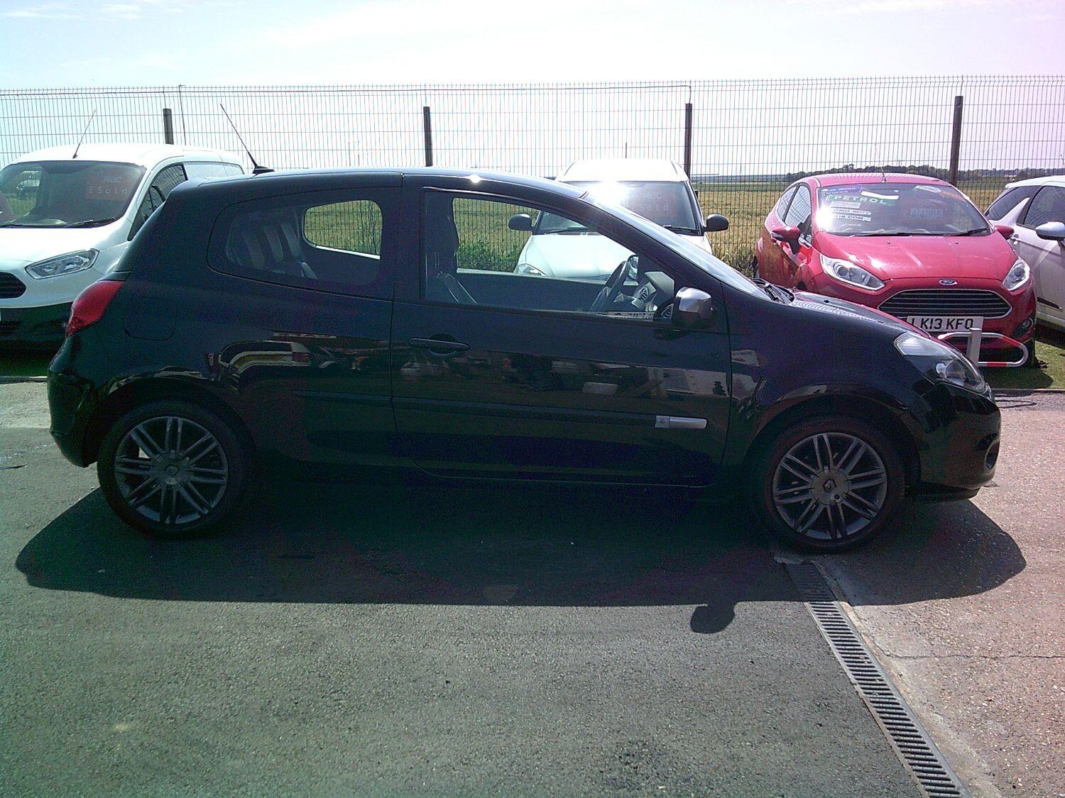 Used Renault Clio 2012 for sale - 77731167: Photo 8