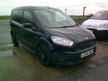 Used Ford Transit Courier 2017 for sale - 77311473: Photo