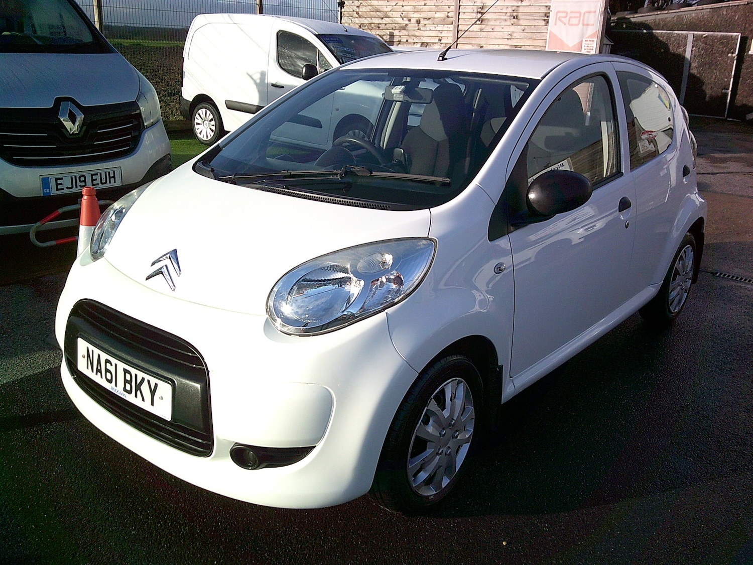 Used Citroen C1 2012 for sale - 77233622: Photo 5