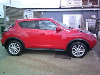 Used Nissan Juke 2017 for sale - 75700350: Photo
