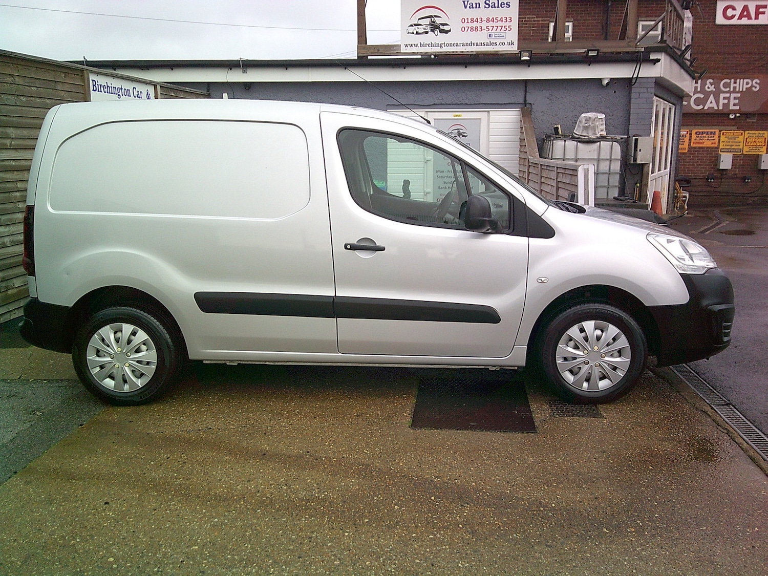 Used Peugeot Partner 2018 for sale - 76531818: Photo 2