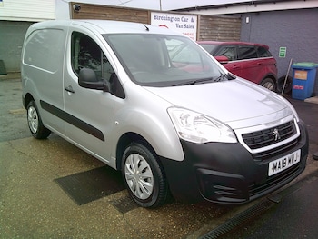 Used Peugeot Partner 2018 for sale - 76531818: Photo