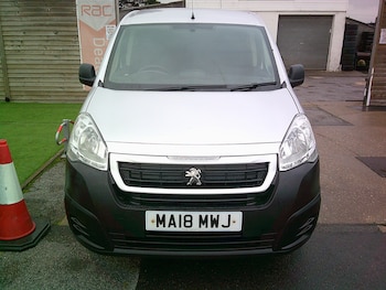 Used Peugeot Partner 2018 for sale - 76531818: Photo