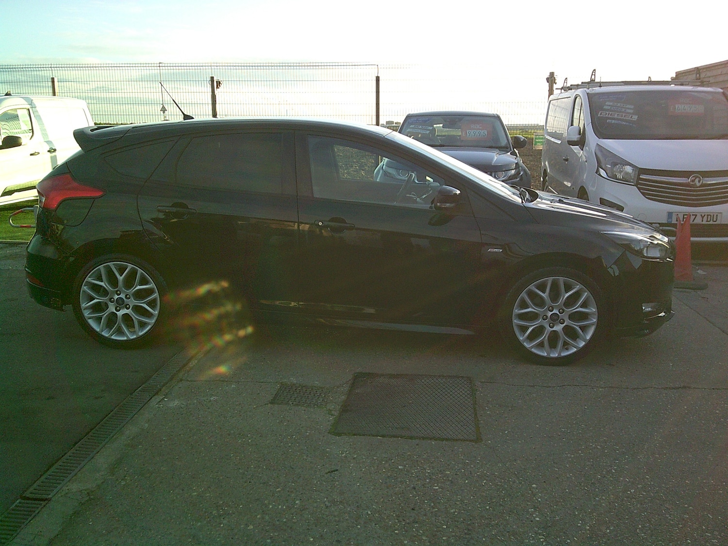 Used Ford Focus 2017 for sale - 77819064: Photo 2