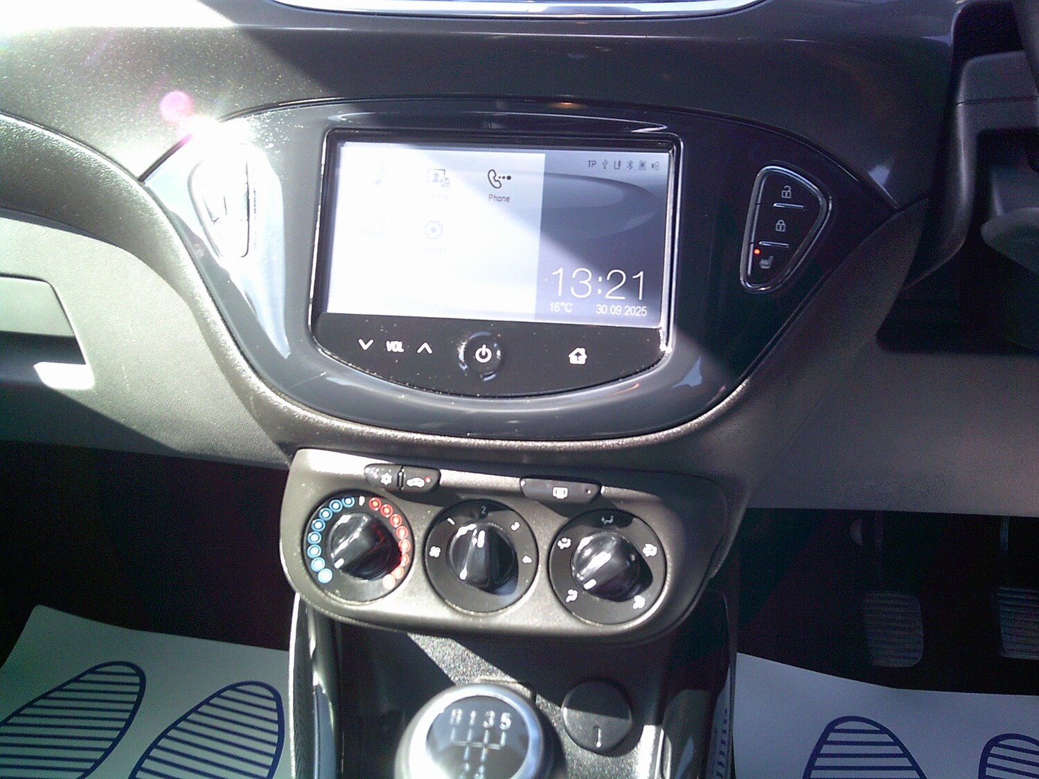 Used Vauxhall Corsa 2015 for sale - 76114695: Photo 10