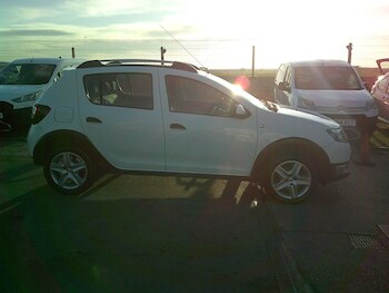 Used Dacia Sandero Stepway 2014 for sale - 77312491: Photo