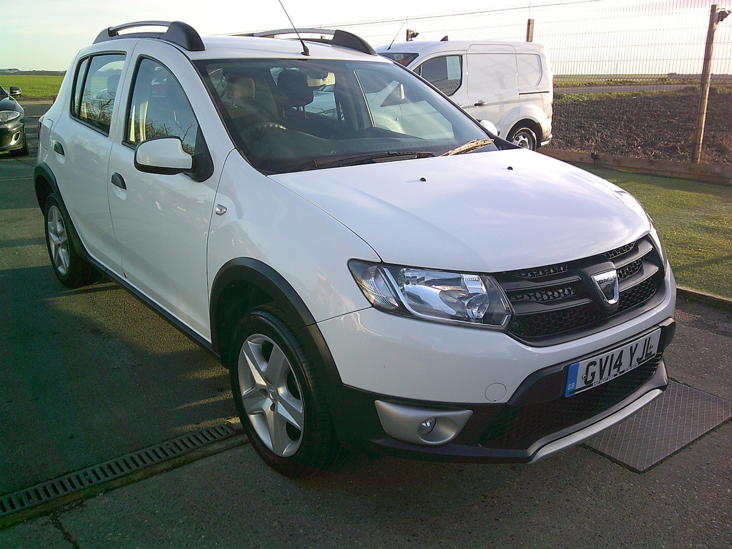 Used Dacia Sandero Stepway 2014 for sale - 77312491: Photo 3