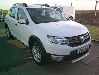 Used Dacia Sandero Stepway 2014 for sale - 77312491: Photo