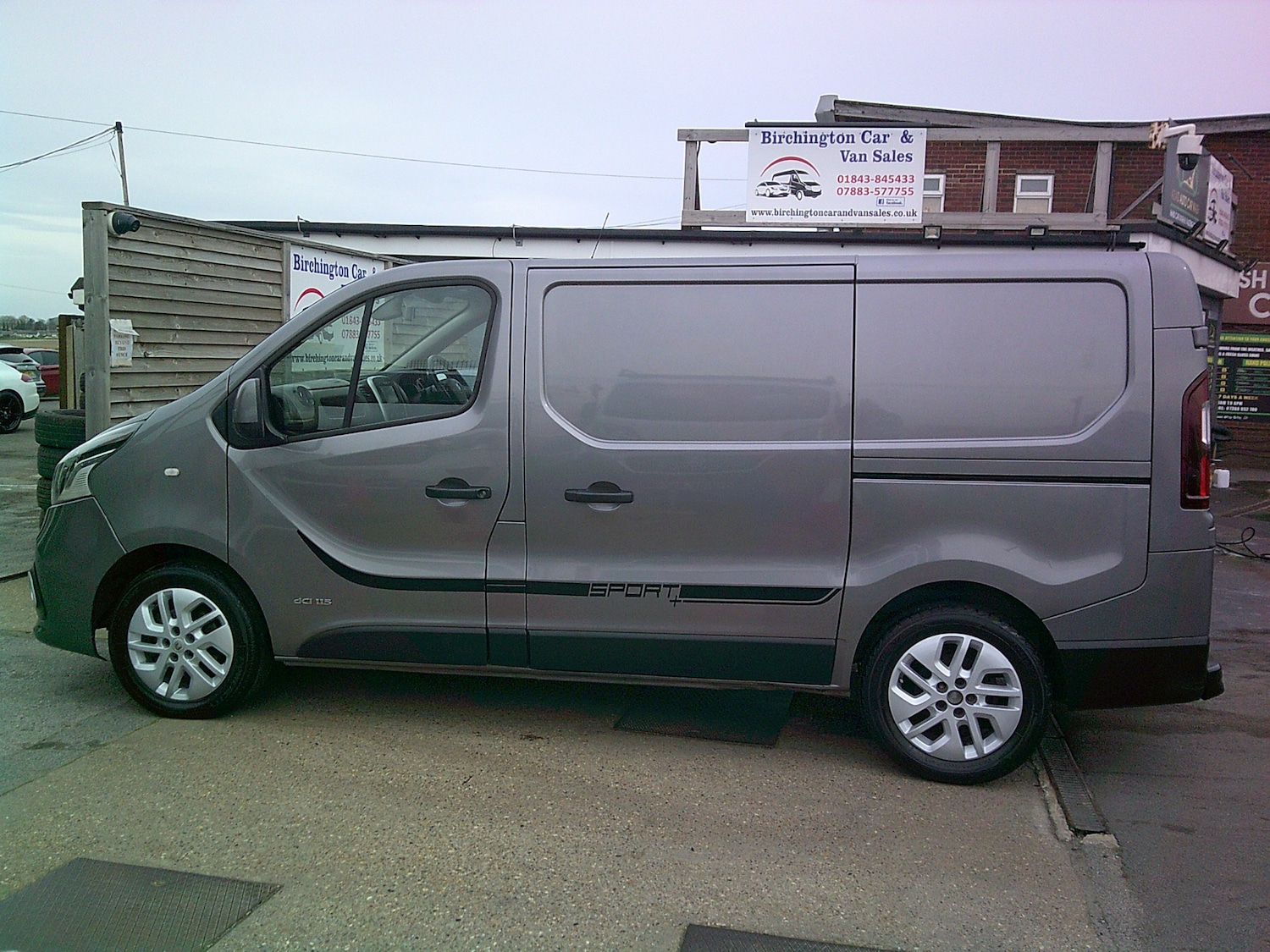 Used Renault Trafic 2016 for sale - 77998106: Photo 2