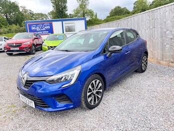 Used Renault Clio 2023 for sale - 78545405: Photo
