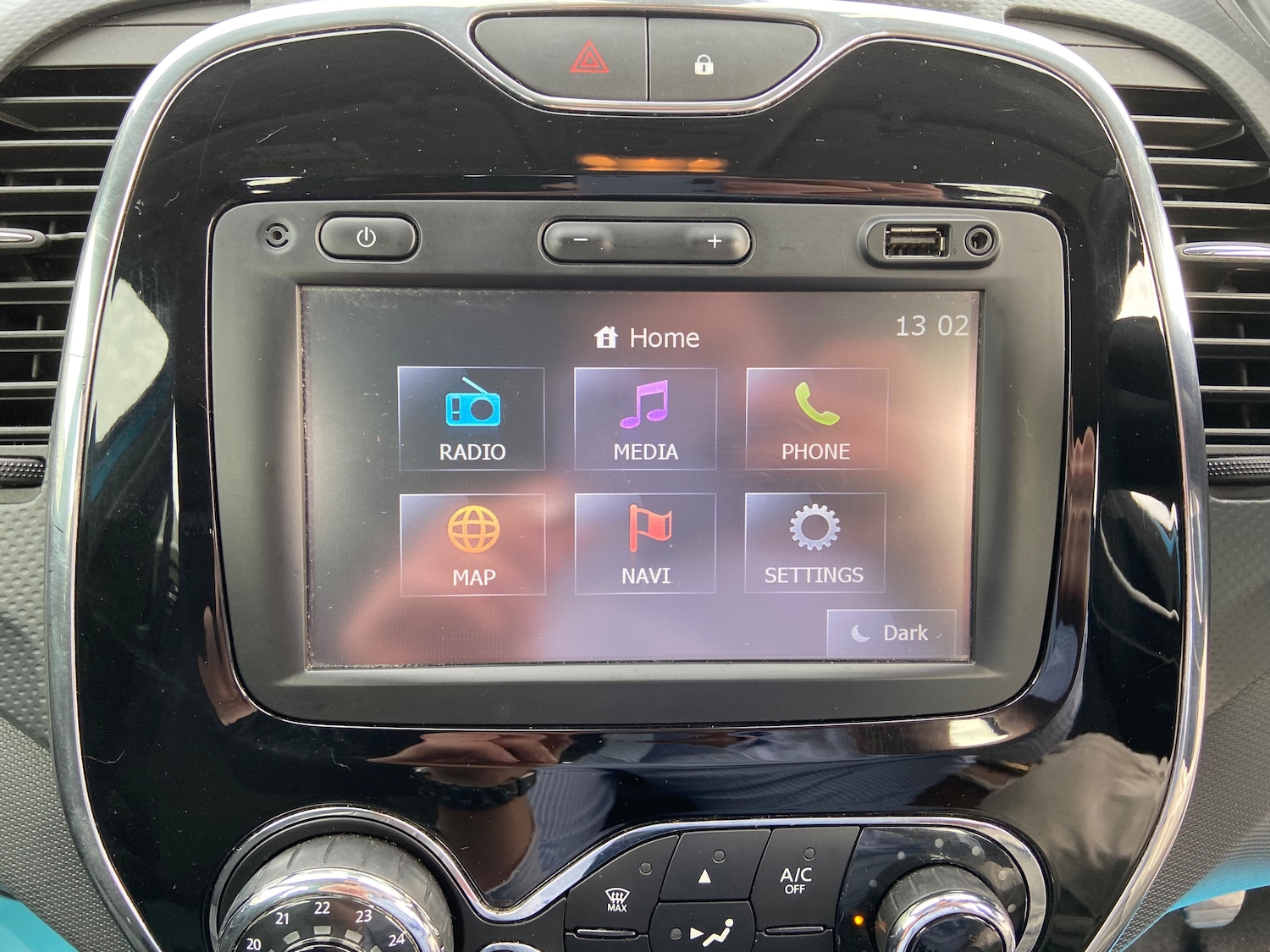 Used Renault Captur 2015 for sale - 77679779: Photo 27