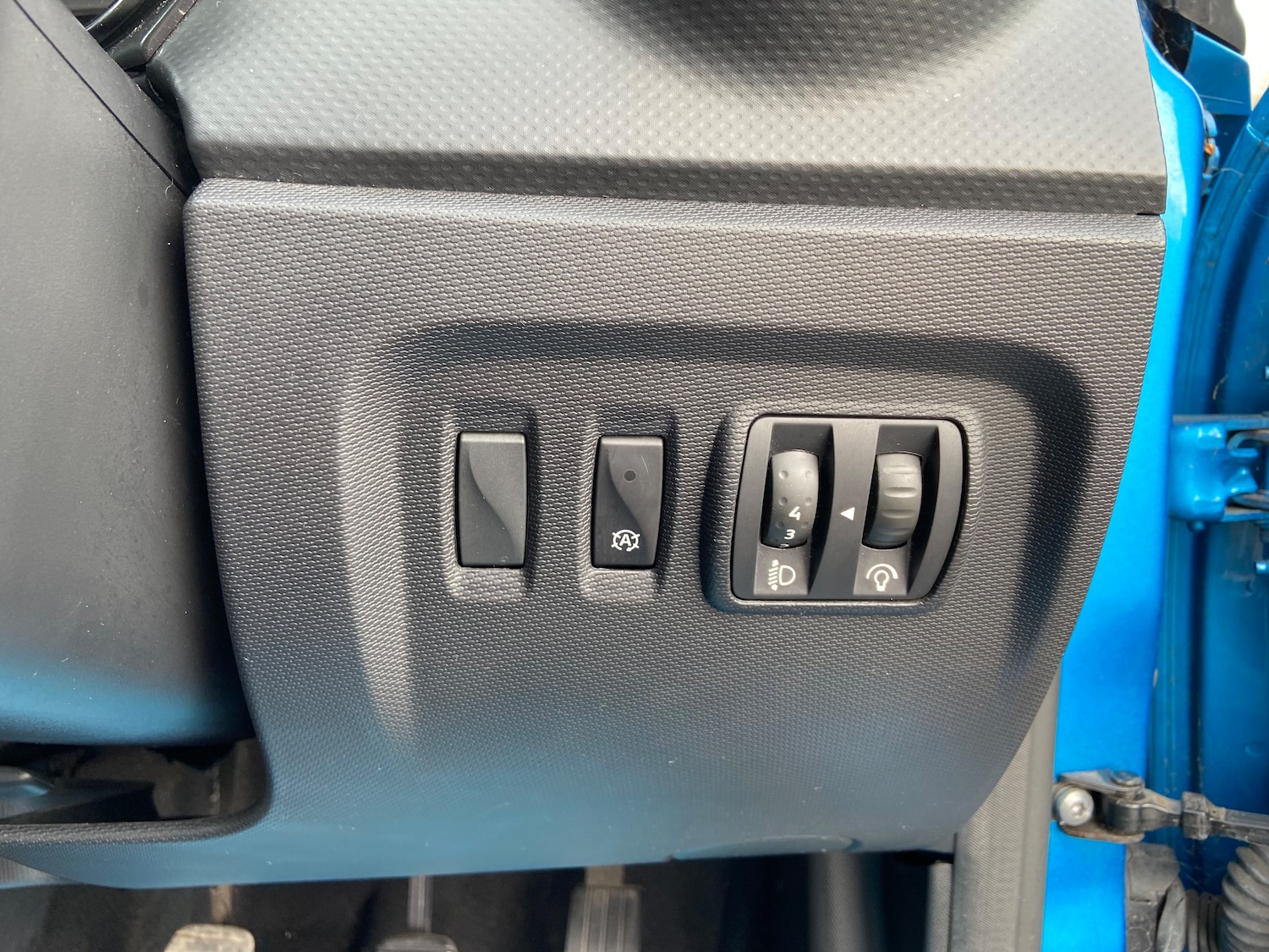 Used Renault Captur 2015 for sale - 77679779: Photo 30