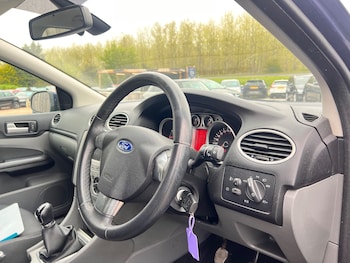 Used Ford Focus 2011 for sale - 78242334: Photo