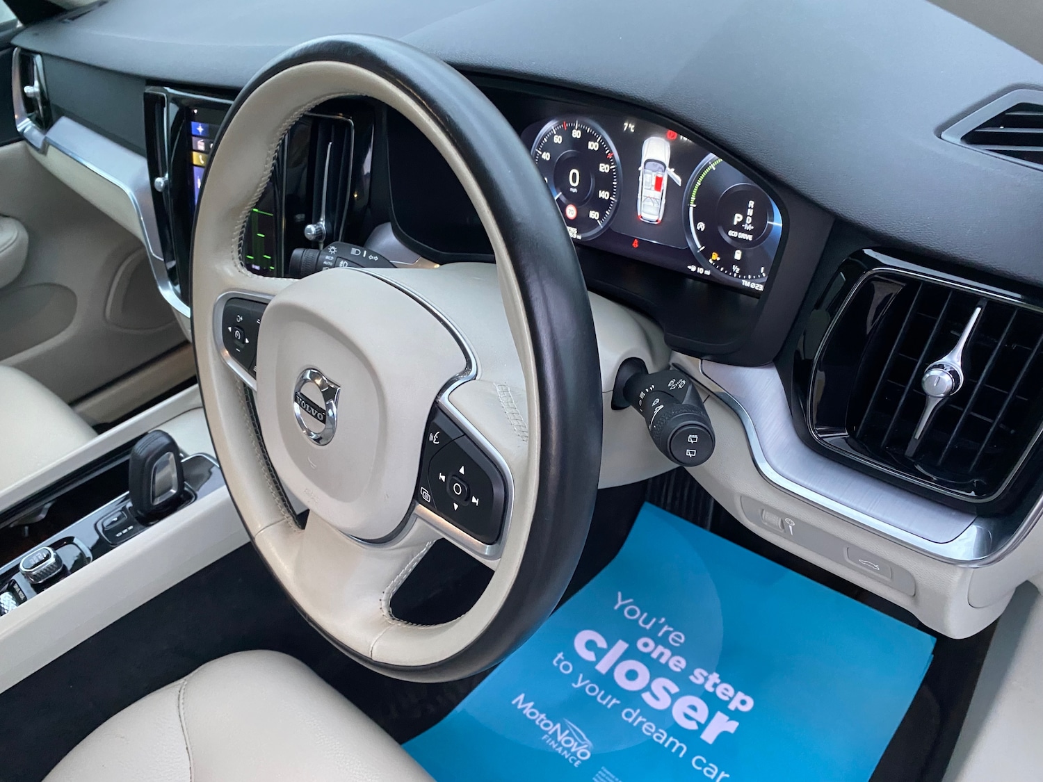 Used Volvo V60 2020 for sale - 77382127: Photo 14