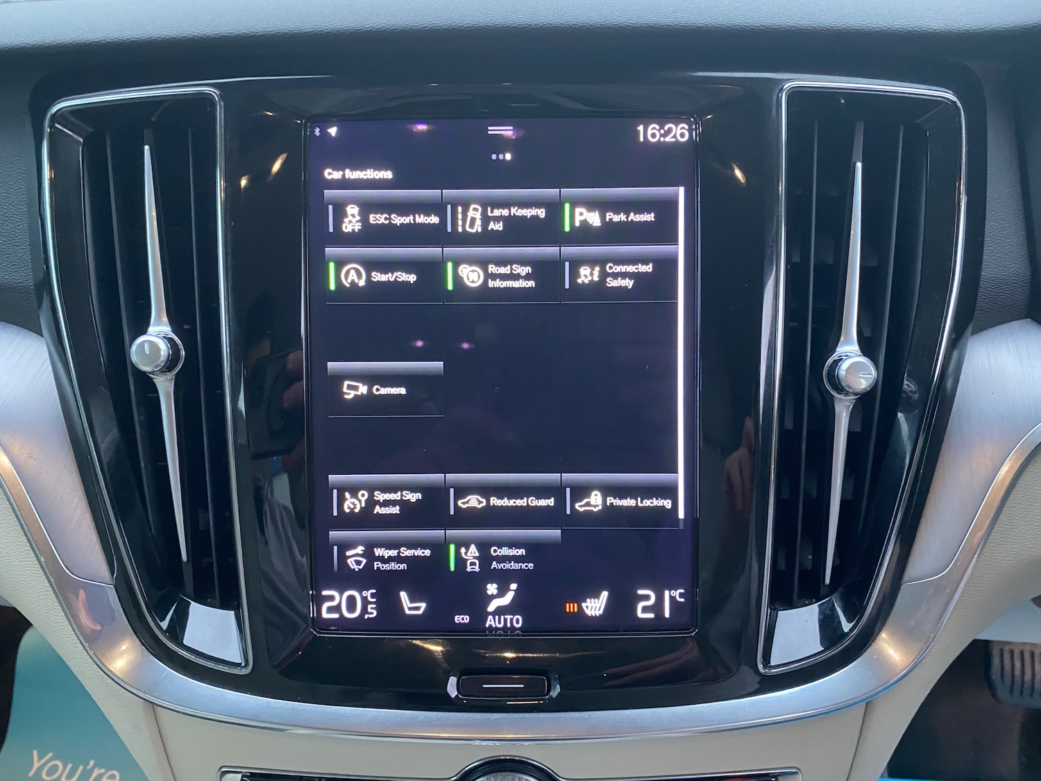 Used Volvo V60 2020 for sale - 77382127: Photo 25